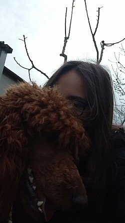 Immer am kuscheln die kleine Arya